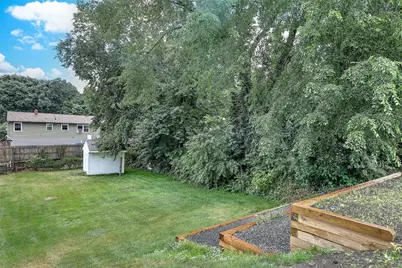 140 Lexington Avenue, North Providence, RI 02904 - Photo 44