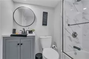 215 Kenyon Ave, Pawtucket, RI 02861 - Photo 8