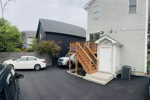29 Grant St, Providence, RI 02909 - Photo 2