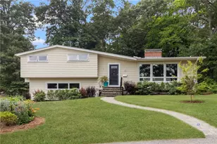 10 Guzeika Rd, North Kingstown, RI 02852 - Photo 2