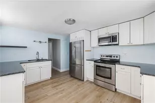 82 Burnside Ave, Newport, RI 02840 - Photo 12