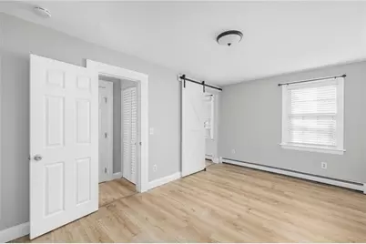 82 Burnside Avenue, Newport, RI 02840 - Photo 4