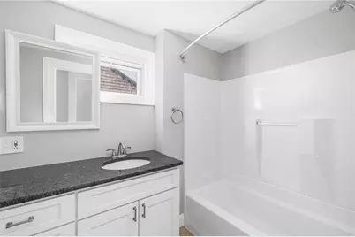 82 Burnside Avenue, Newport, RI 02840 - Photo 8