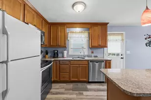 117 Fales Rd, Bristol, RI 02809 - Photo 28