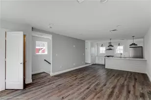 13 Nobert St, Warren, RI 02885 - Photo 4