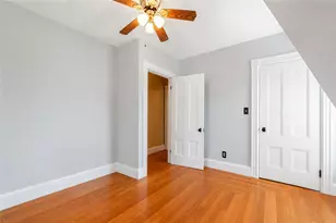 225 Hunts Ave, Pawtucket, RI 02861 - Photo 28