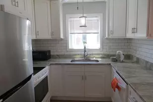 728 Beverage Hill Ave, Pawtucket, RI 02861 - Photo 4