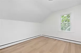 28 Young St, Newport, RI 02840 - Photo 16