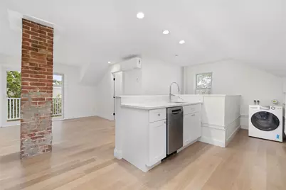 28 Young Street #Unit 3, Newport, RI 02840 - Photo 12