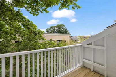 28 Young Street #Unit 3, Newport, RI 02840 - Photo 8