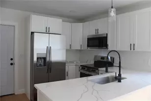 41 Gladstone St, Providence, RI 02905 - Photo 6