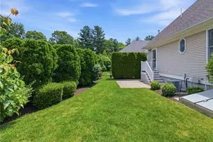 7 Daisy Ln, Coventry, RI 02816 - Photo 6