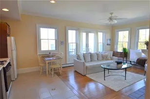 398 Wolcott Ave, Middletown, RI 02842 - Photo 8