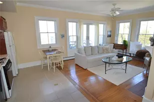 398 Wolcott Ave, Middletown, RI 02842 - Photo 10