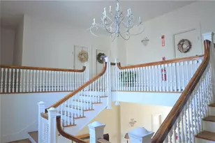 398 Wolcott Ave, Middletown, RI 02842 - Photo 4