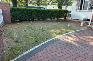 121 Barbara St, Providence, RI 02909 - Photo 4