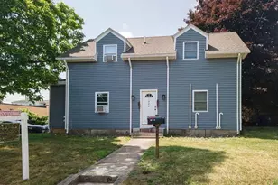 1928 Smith St, North Providence, RI 02911 - Photo 4