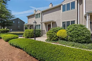 20 Tamarac Dr, Smithfield, RI 02828 - Photo 2
