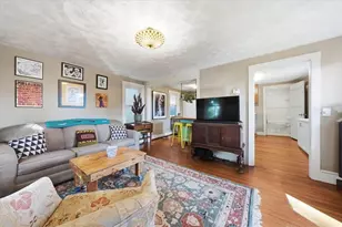 11 Baltimore St, Providence, RI 02909 - Photo 12