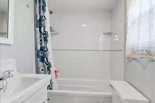 11 Baltimore St, Providence, RI 02909 - Photo 14