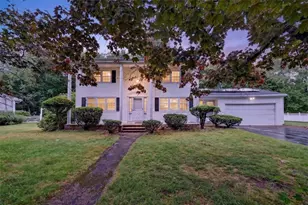 24 Forest View Dr, Cumberland, RI 02864 - Photo 4