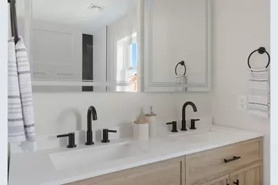 66 Fraser Street, East Providence, RI 02914 - Photo 22