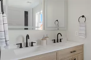 66 Fraser St, East Providence, RI 02914 - Photo 22