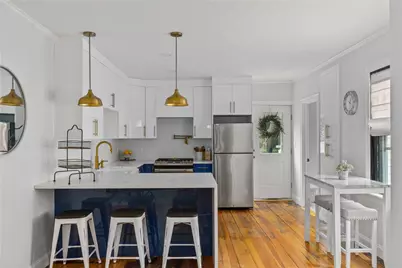 11 Sunshine Court, Newport, RI 02840 - Photo 2