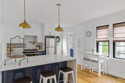11 Sunshine Court, Newport, RI 02840 - Photo 1