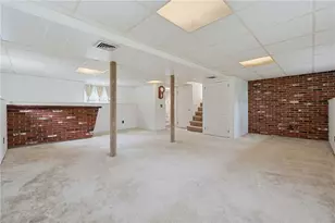 31 Benjamin Ave, Cranston, RI 02920 - Photo 18