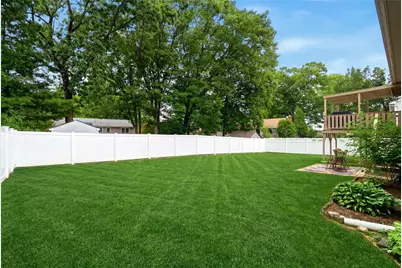 9 Daisy Court, Cranston, RI 02920 - Photo 28