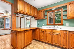 590 Shannock Rd, South Kingstown, RI 02879 - Photo 8
