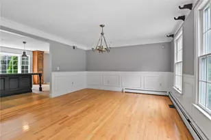 2360 Middle Rd, East Greenwich, RI 02818 - Photo 16