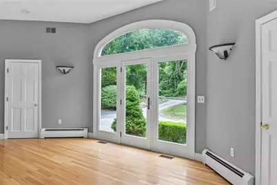 2360 Middle Road, East Greenwich, RI 02818 - Photo 24