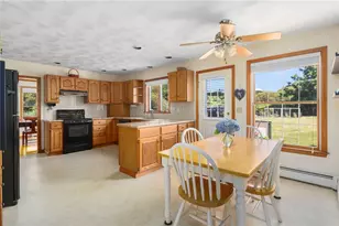 227 Prospect Ave, Middletown, RI 02842 - Photo 6