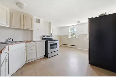 87 Manton Street, Pawtucket, RI 02861 - Photo 12