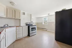 87 Manton St, Pawtucket, RI 02861 - Photo 12
