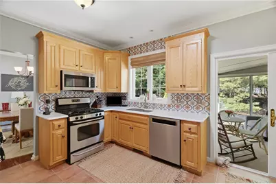 170 Providence Pike #2, North Smithfield, RI 02896 - Photo 12
