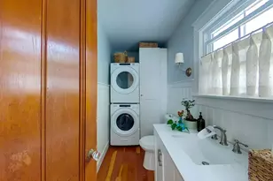 9 Dartmouth St, Newport, RI 02840 - Photo 14