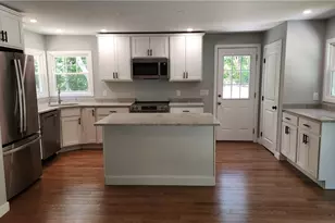 943 Wordens Pond Rd, South Kingstown, RI 02879 - Photo 4