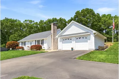 203 Tara Lane, Woonsocket, RI 02895 - Photo 2