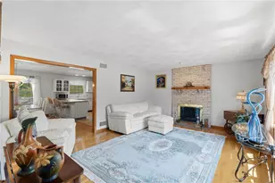 203 Tara Ln, Woonsocket, RI 02895 - Photo 6