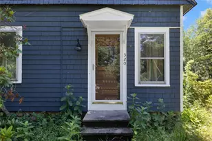 320 Railroad Ave, North Kingstown, RI 02877 - Photo 2