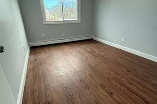 9 Melton St, Pawtucket, RI 02860 - Photo 18