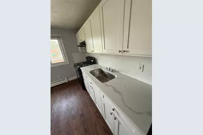 9 Melton Street, Pawtucket, RI 02860 - Photo 8