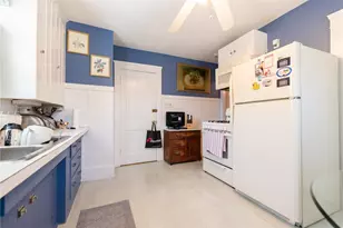 294 Smithfield Ave, Pawtucket, RI 02860 - Photo 12
