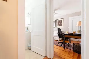 294 Smithfield Ave, Pawtucket, RI 02860 - Photo 16