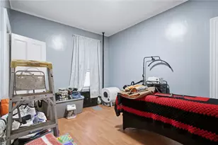 156 Bridgham St, Providence, RI 02909 - Photo 10