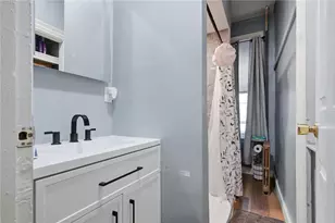 156 Bridgham St, Providence, RI 02909 - Photo 8