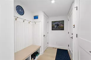 8 Lookout Ln, Portsmouth, RI 02871 - Photo 38